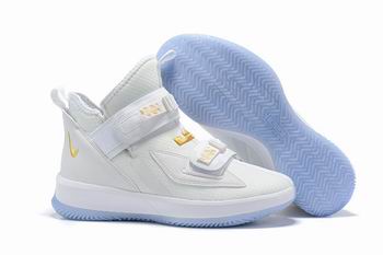 cheap Nike Lebron james shoes from china free shipping