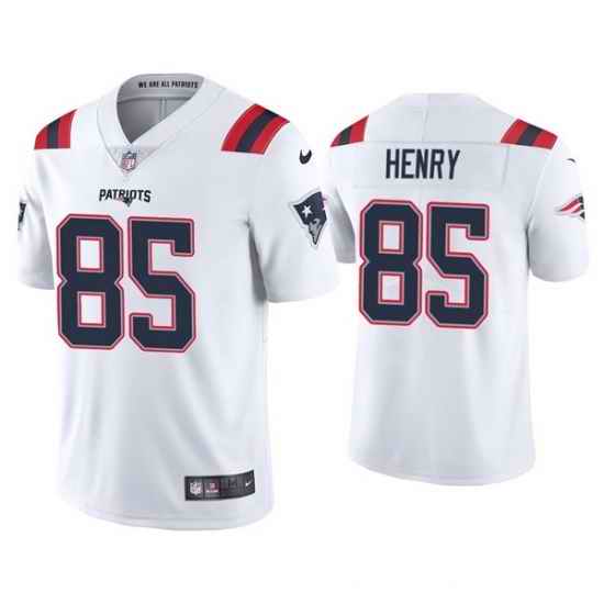 Men New England Patriots #85 Hunter Henry 2021 White Vapor Untouchable Limited Stitched