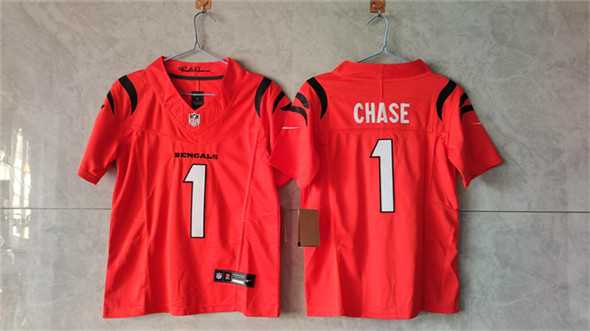 Womens Cincinnati Bengals #1 JaMarr Chase Orange F.U.S.E. Vapor Stitched Jersey